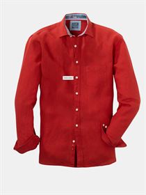 Olymp casual hørskjorte i rød med lyse knapper. Modern Fit 4418 74 05